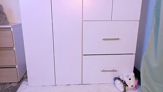 Snapshot of zarahCute chatting on 11-09-25, 10:19 zarahCute online show from 11-09-25, 10:19