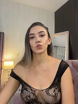 natashaleightt online show from 09-18-25, 12:01