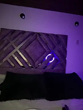 MichelleDiaz Pink online show from 10-06-25, 06:11