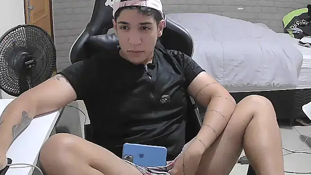 Snapshot of brancooodonto chatting on 11-20-25, 11:59 brancooodonto online show from 11-20-25, 11:59