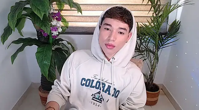 Snapshot of cod_dolll chatting on 03-13-25, 09:26 cod dolll online show from 03-13-25, 09:26