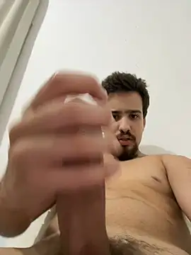 Snapshot of zJaulin chatting on 02-25-25, 12:58 zJaulin online show from 02-25-25, 12:58