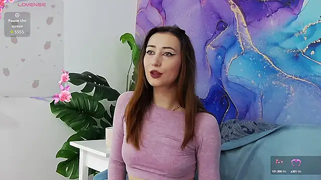 Snapshot of IsoldeBlis chatting on 09-12-25, 04:45 IsoldeBlis online show from 09-12-25, 04:45