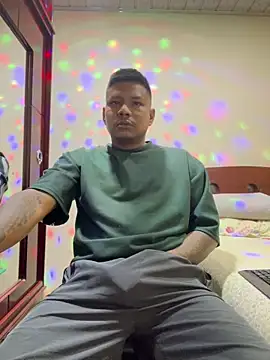 Snapshot of Saipuer31 chatting on 12-19-25, 07:15 Saipuer31 online show from 12-19-25, 07:15