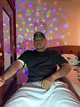 Snapshot of Saipuer31 chatting on 01-10-26, 06:31 Saipuer31 online show from 01-10-26, 06:31