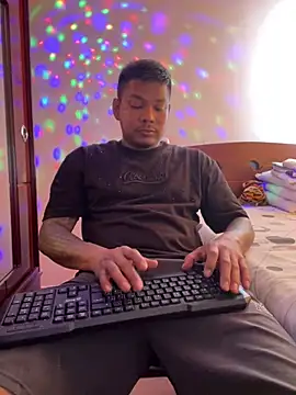 Snapshot of Saipuer31 chatting on 02-11-26, 07:41 Saipuer31 online show from 02-11-26, 07:41