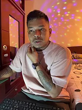 Snapshot of Saipuer31 chatting on 02-17-26, 04:57 Saipuer31 online show from 02-17-26, 04:57