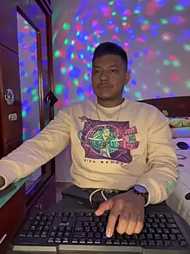 Snapshot of Saipuer31 chatting on 02-20-26, 06:08 Saipuer31 online show from 02-20-26, 06:08