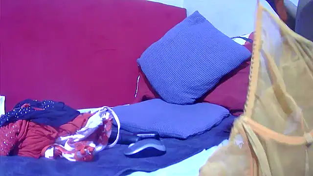 tasha97x online show from 10-31-25, 04:57