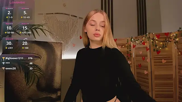 Snapshot of may_shy_ chatting on 02-24-25, 12:20 may shy online show from 02-24-25, 12:20