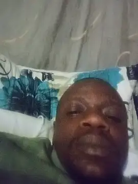 Snapshot of Bobbymotseki chatting on 08-04-26, 04:42 Bobbymotseki online show from 08-04-26, 04:42