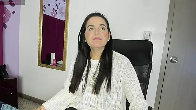 laura hotties online show from 02-05-26, 01:27