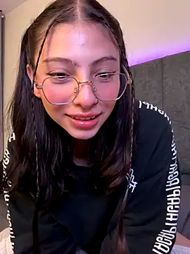 Dirty-Bunnyyy online show from 09-17-25, 06:26