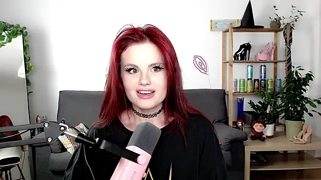 Della Ideal online show from 09-17-25, 05:25