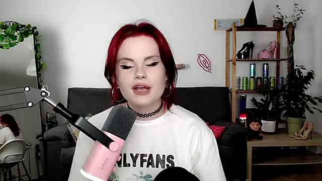 Della Ideal online show from 09-20-25, 04:41