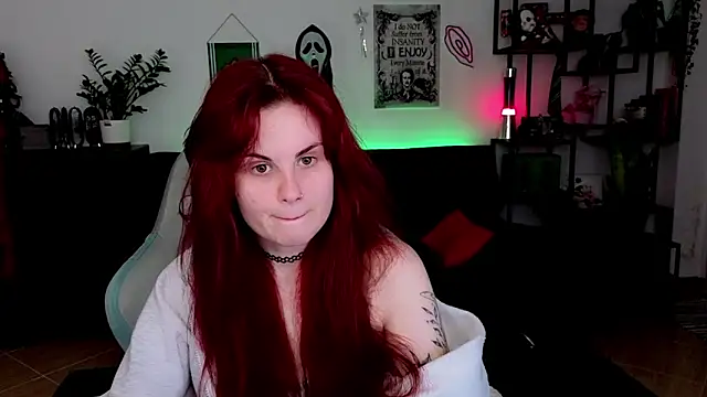 Della Ideal online show from 02-16-26, 06:26