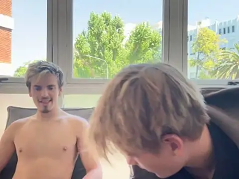 TaylerSigma online show from 10-20-25, 04:51