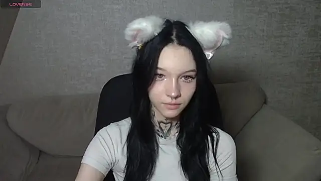 mefwhore online show from 02-28-25, 06:41