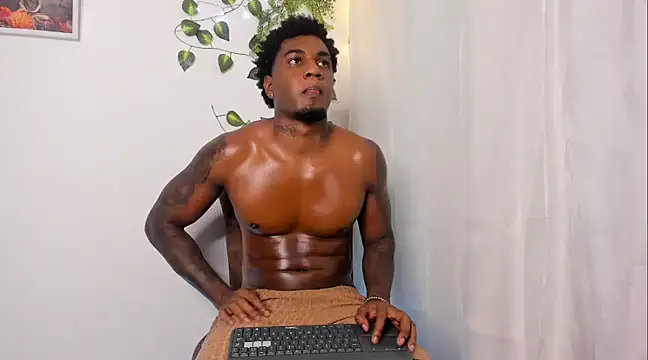 LOGAN DRAKE online show from 02-28-25, 06:10