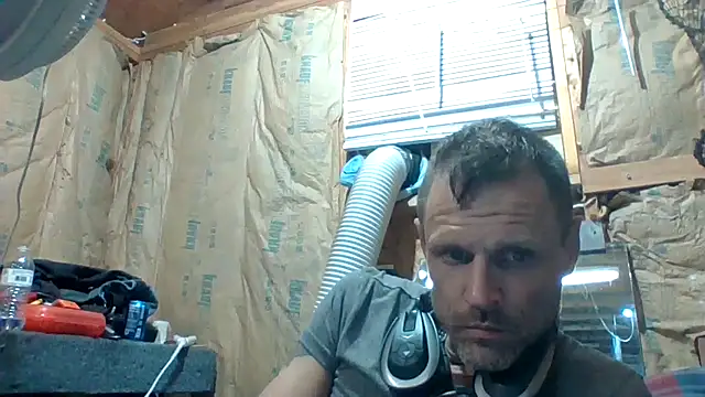 Snapshot of SillyRabbitz chatting on 09-23-25, 04:37 SillyRabbitz online show from 09-23-25, 04:37