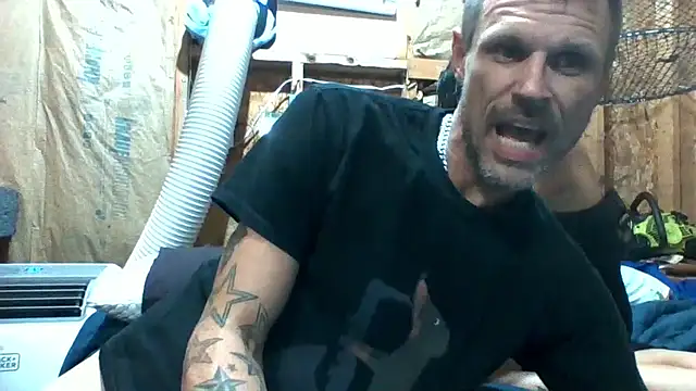 Snapshot of SillyRabbitz chatting on 09-26-25, 12:14 SillyRabbitz online show from 09-26-25, 12:14