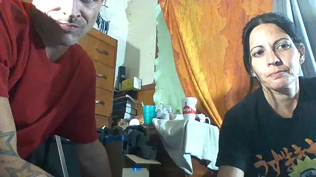 Snapshot of SillyRabbitz chatting on 10-20-25, 04:57 SillyRabbitz online show from 10-20-25, 04:57