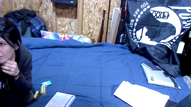 Snapshot of SillyRabbitz chatting on 11-06-25, 03:07 SillyRabbitz online show from 11-06-25, 03:07