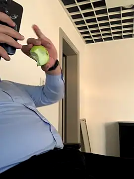 Mike8523 online show from 11-01-25, 05:31