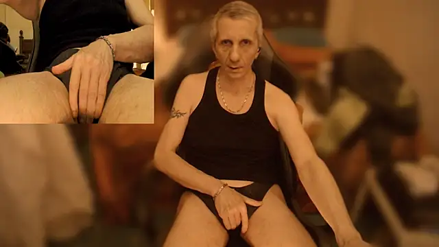 maxdaddy690 online show from 01-18-25, 11:22