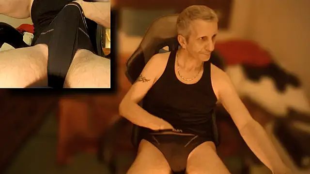 maxdaddy690 online show from 02-25-25, 09:13