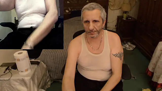 maxdaddy690 online show from 11-28-25, 10:45