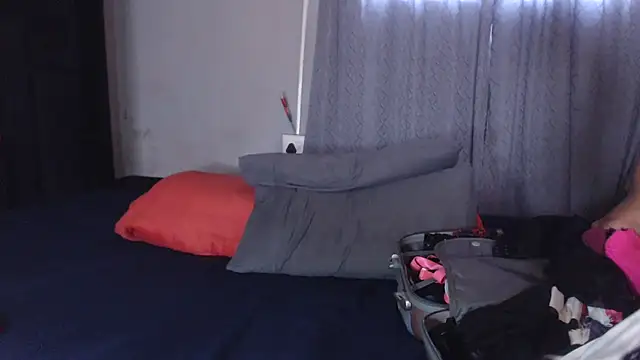 xMiAmor online show from 10-28-25, 08:40