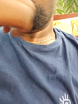 Snapshot of wildfun_ chatting on 10-17-25, 06:49 wildfun online show from 10-17-25, 06:49