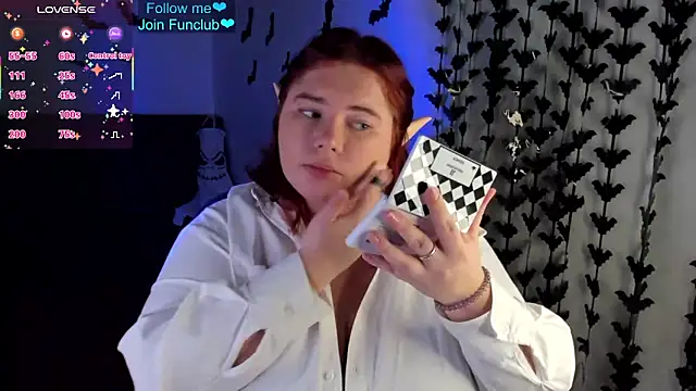 Lily lu one online show from 10-28-25, 11:18