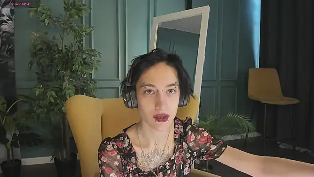 Snapshot of lisbatsyy chatting on 03-08-25, 01:57 lisbatsyy online show from 03-08-25, 01:57