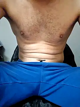 Snapshot of tajemniczy199 chatting on 09-28-25, 01:00 tajemniczy199 online show from 09-28-25, 01:00