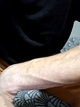 Snapshot of tajemniczy199 chatting on 10-14-25, 10:21 tajemniczy199 online show from 10-14-25, 10:21