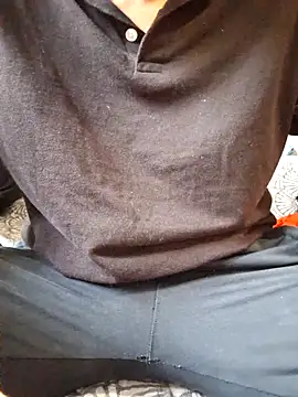 Snapshot of tajemniczy199 chatting on 10-17-25, 01:46 tajemniczy199 online show from 10-17-25, 01:46