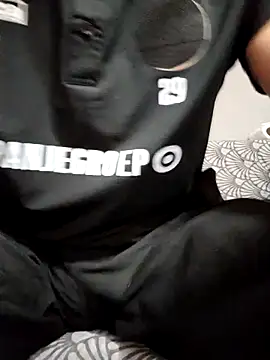 Snapshot of tajemniczy199 chatting on 10-20-25, 10:43 tajemniczy199 online show from 10-20-25, 10:43