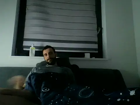 gryzoon online show from 12-17-25, 02:50