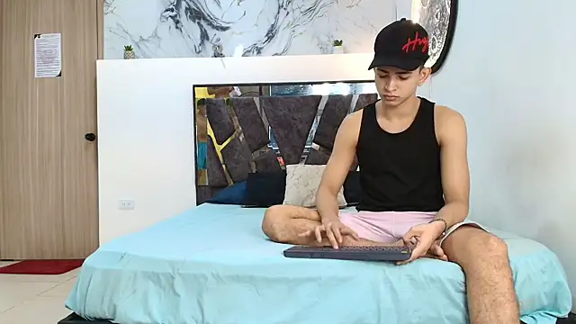 KING OFF BOYS online show from 11-03-25, 01:23