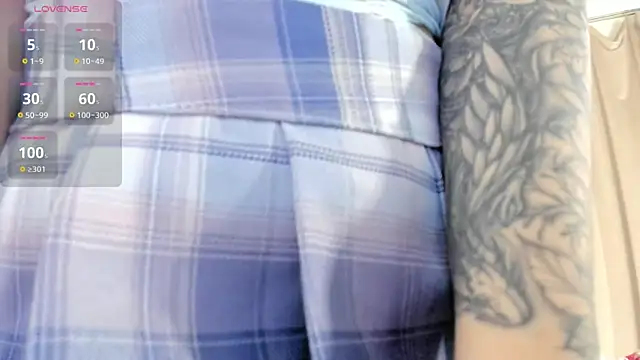 Snapshot of Zirael_swan chatting on 02-20-26, 02:52 Zirael swan online show from 02-20-26, 02:52