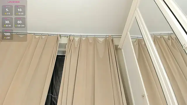 Snapshot of Zirael_swan chatting on 02-25-26, 03:38 Zirael swan online show from 02-25-26, 03:38