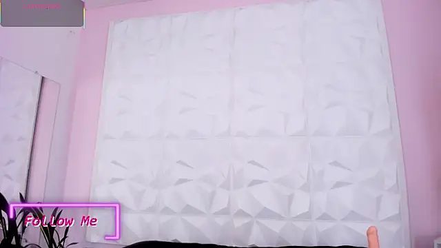 Valeriagomez  online show from 11-01-25, 12:07