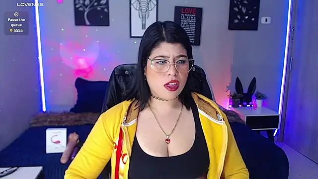 Snapshot of Veronika_metal chatting on 03-19-25, 01:40 Veronika metal online show from 03-19-25, 01:40