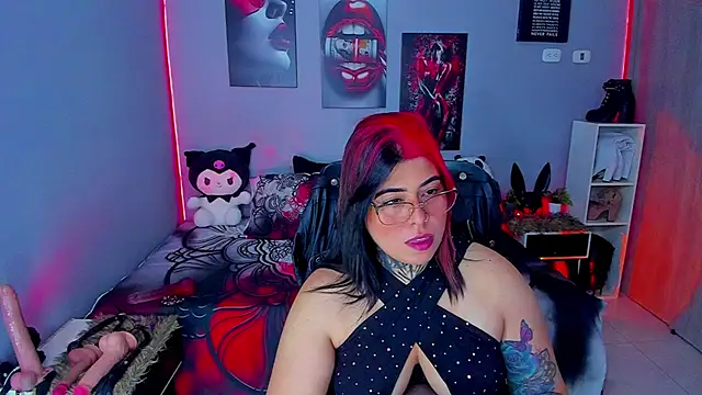 Snapshot of Veronika_metal chatting on 09-27-25, 01:49 Veronika metal online show from 09-27-25, 01:49