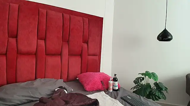 Vaiolett Smith online show from 03-12-25, 02:01