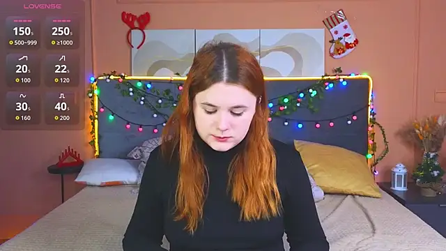 Eva Starlight online show from 12-14-25, 04:07