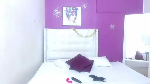 Snapshot of naughty_teen18 chatting on 03-04-25, 01:49 naughty teen18 online show from 03-04-25, 01:49