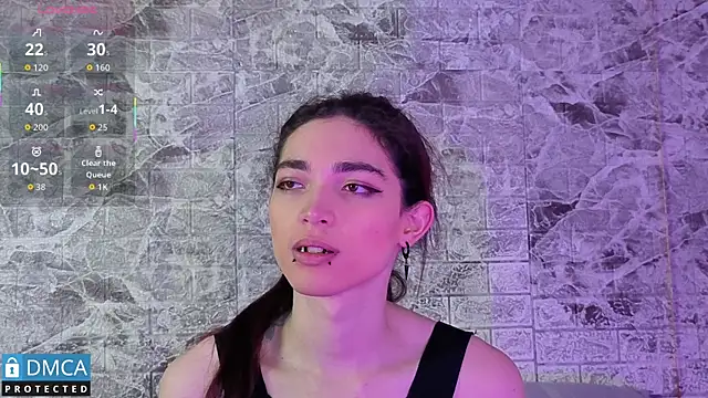 MaeveKuro online show from 10-04-25, 03:04